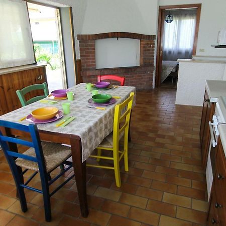 Вилла La Petite Maison Сирмионе Экстерьер фото